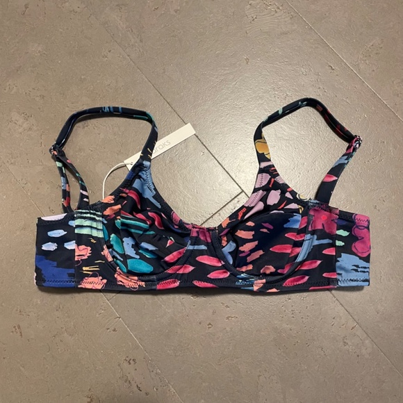 NWT Araks Midnight Floral Yelena Bikini Top and Yumi Hipster Size S - Picture 3 of 8